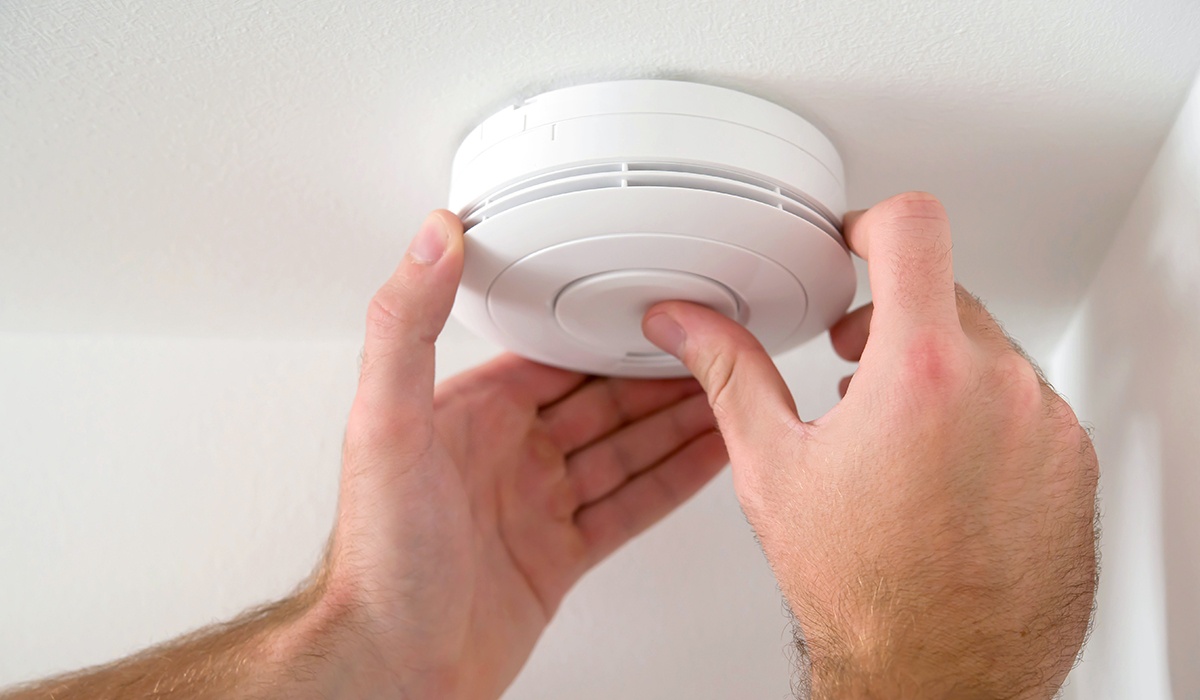 Carbon Monoxide Detector Beeping After Replacing Battery Carbon Monoxide Detector Beeping After Replacing Battery