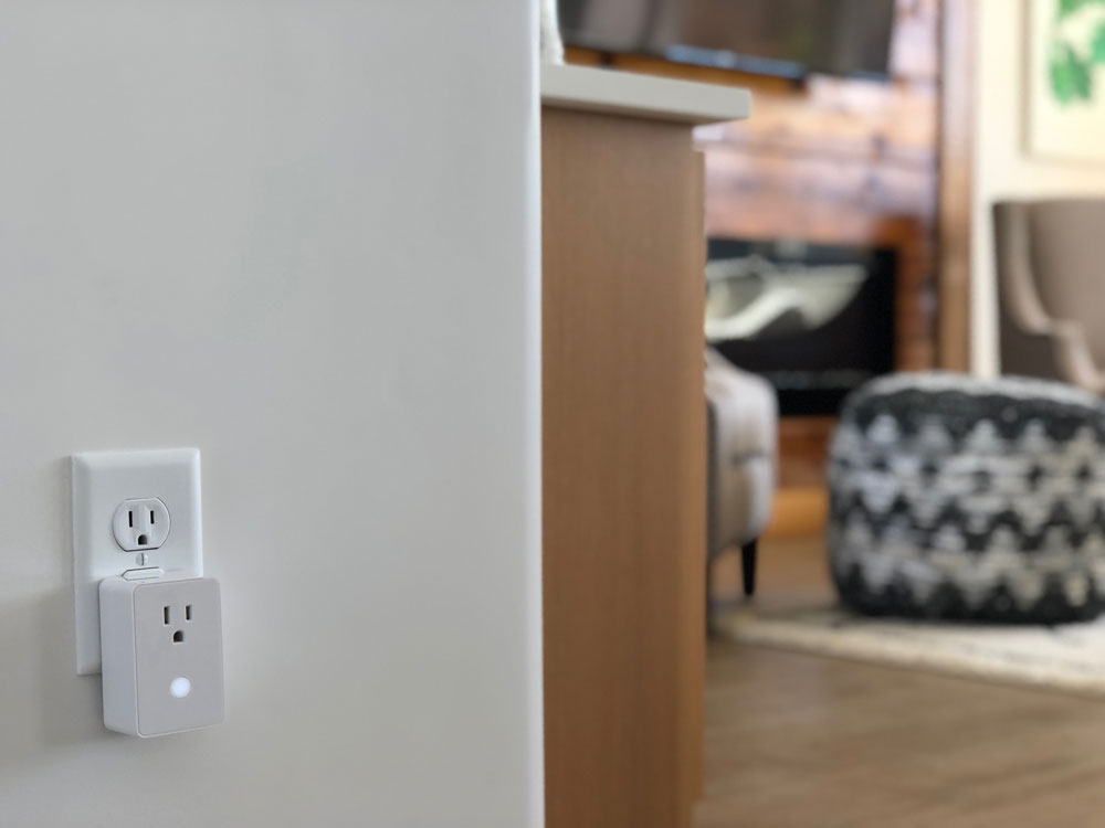 Qolsys-IQ-Outlet Qolsys-IQ-Outlet
